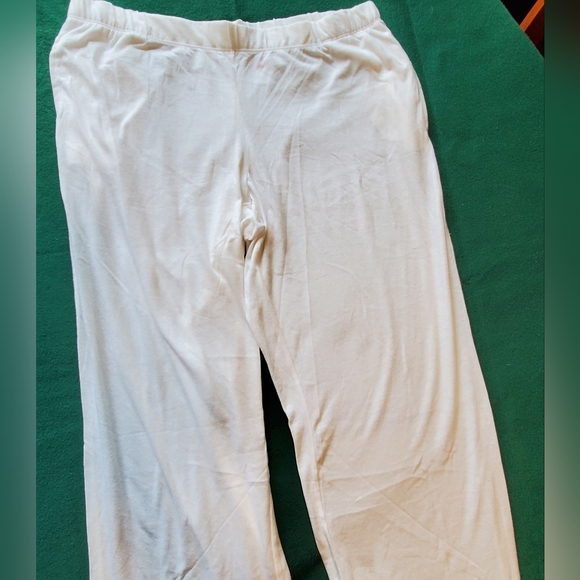 Victoria's Secret white lounge pants - Picture 7 of 9